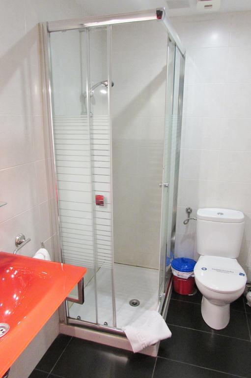 Hostal Nuevas Naciones Granada Ngoại thất bức ảnh