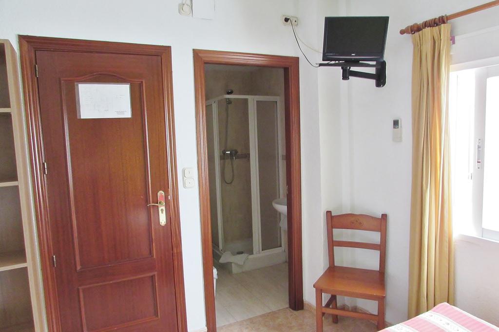 Hostal Nuevas Naciones Granada Ngoại thất bức ảnh