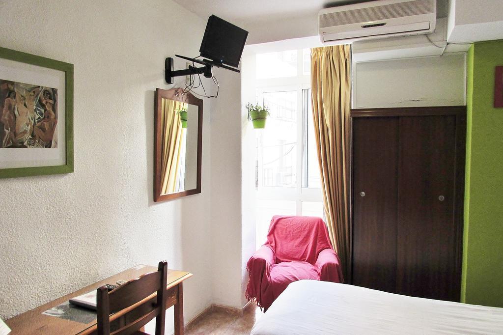 Hostal Nuevas Naciones Granada Ngoại thất bức ảnh