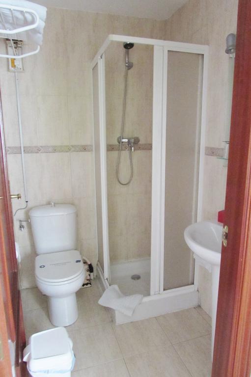 Hostal Nuevas Naciones Granada Ngoại thất bức ảnh